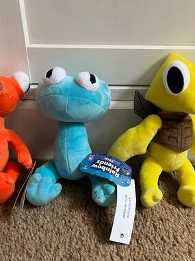 Rainbow Friends Plushies